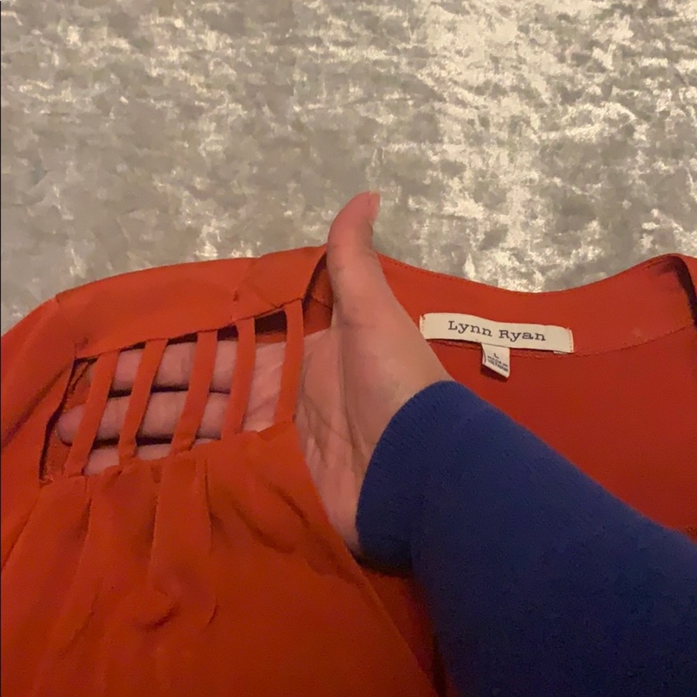 Blouse - Picture 2 of 3